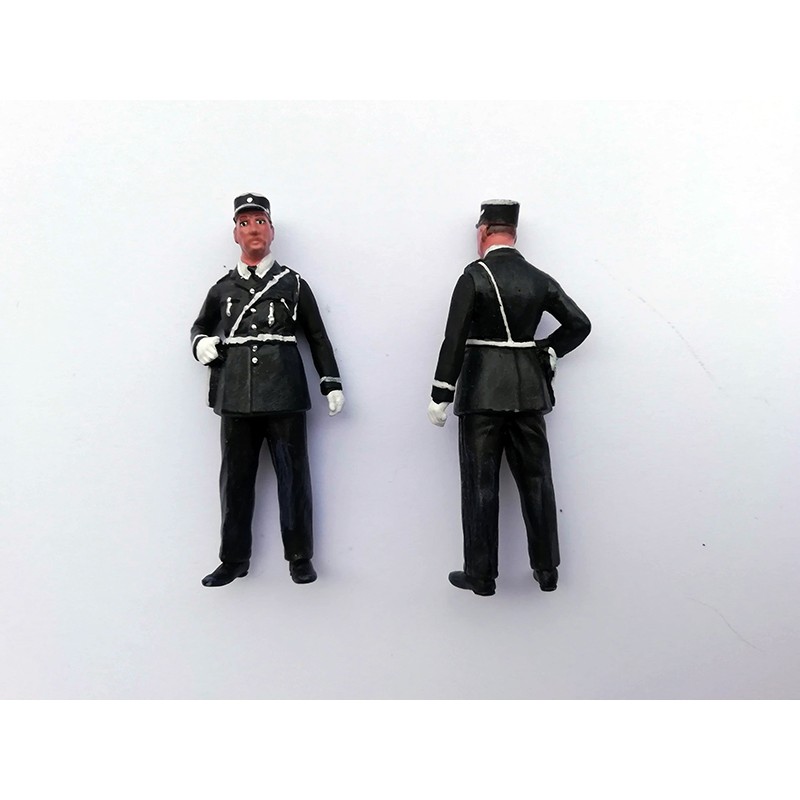 1 figurine Gendarme